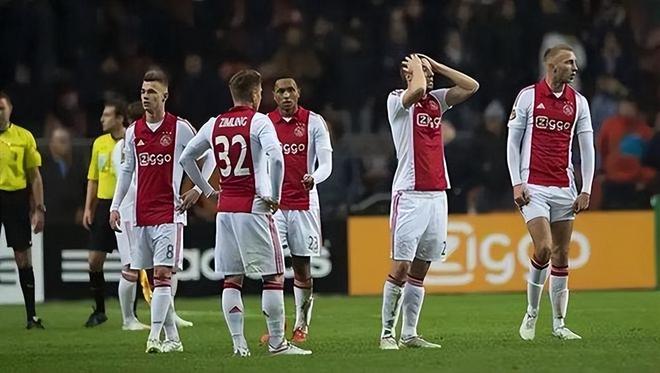 赛季中期通 赛季中期通