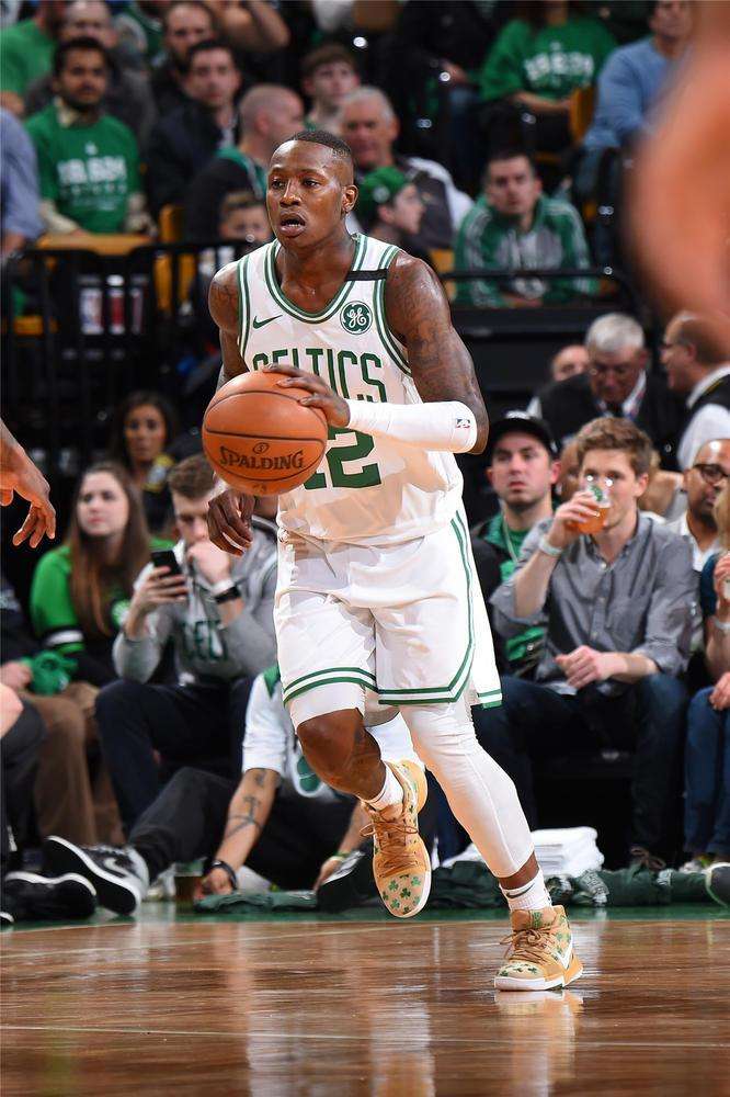 在比分落后 在比分落后